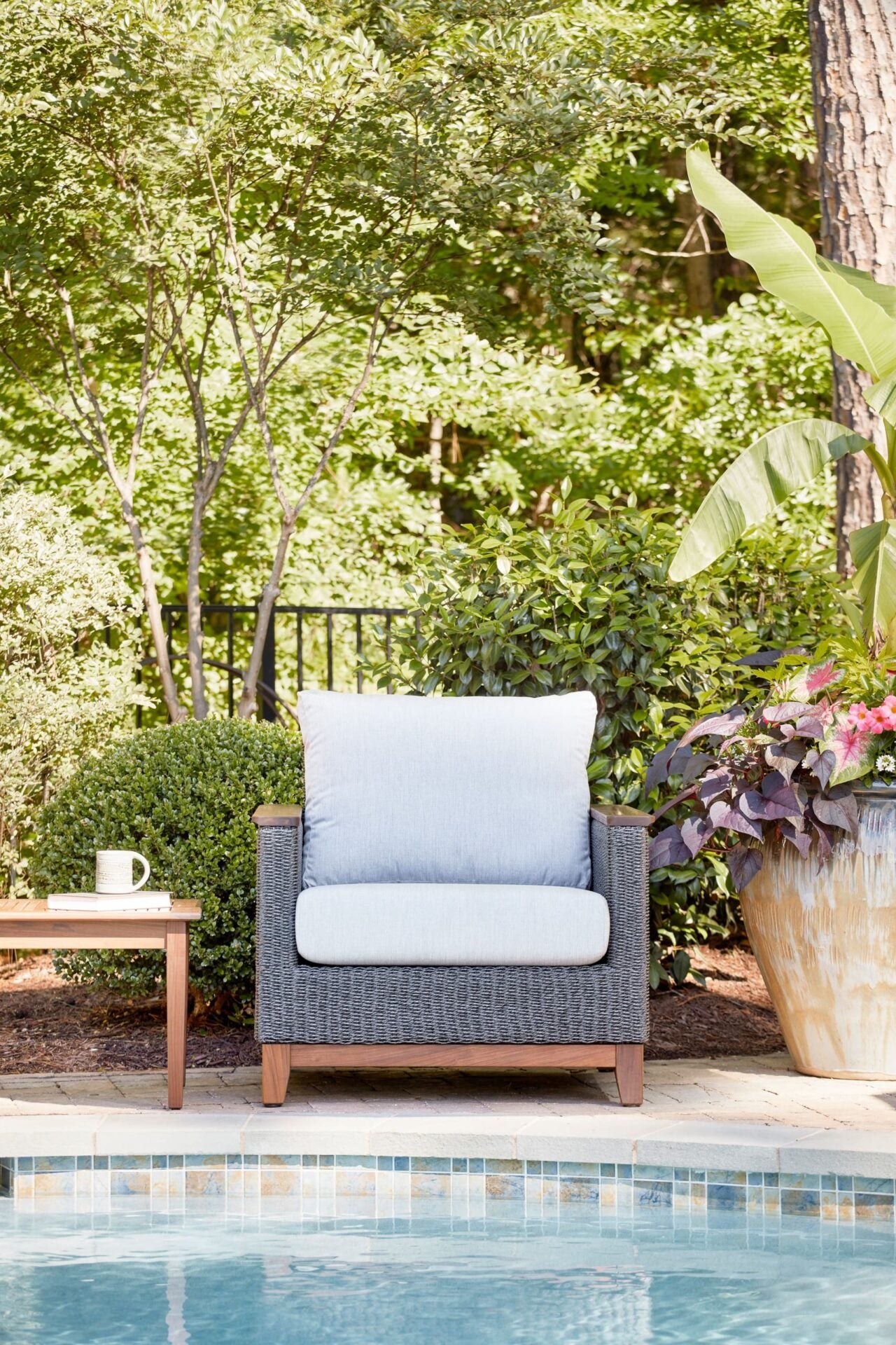 Coral Lounge Chair
