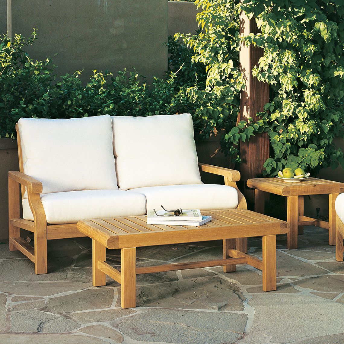 Nantucket Settee