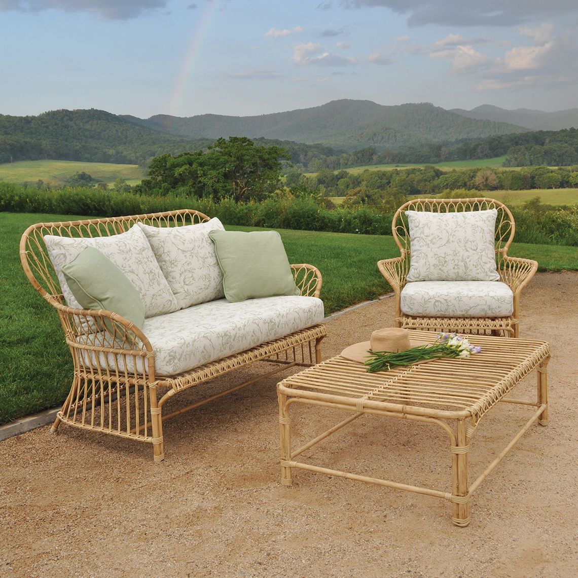 Savannah Settee