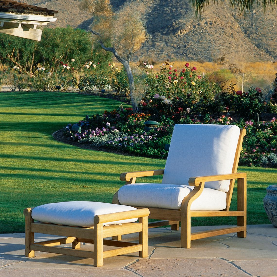Nantucket Ottoman
