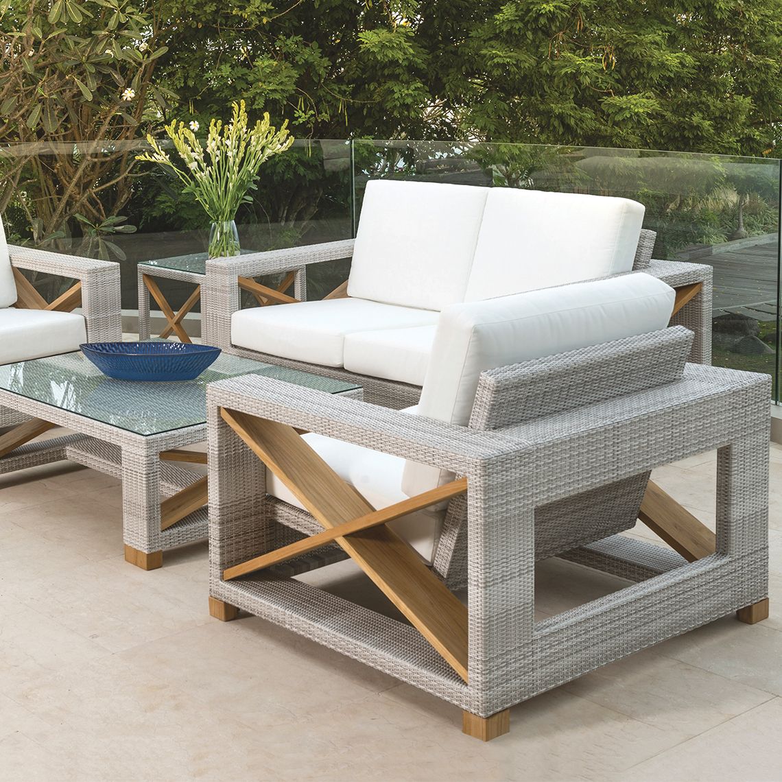 Jupiter Settee
