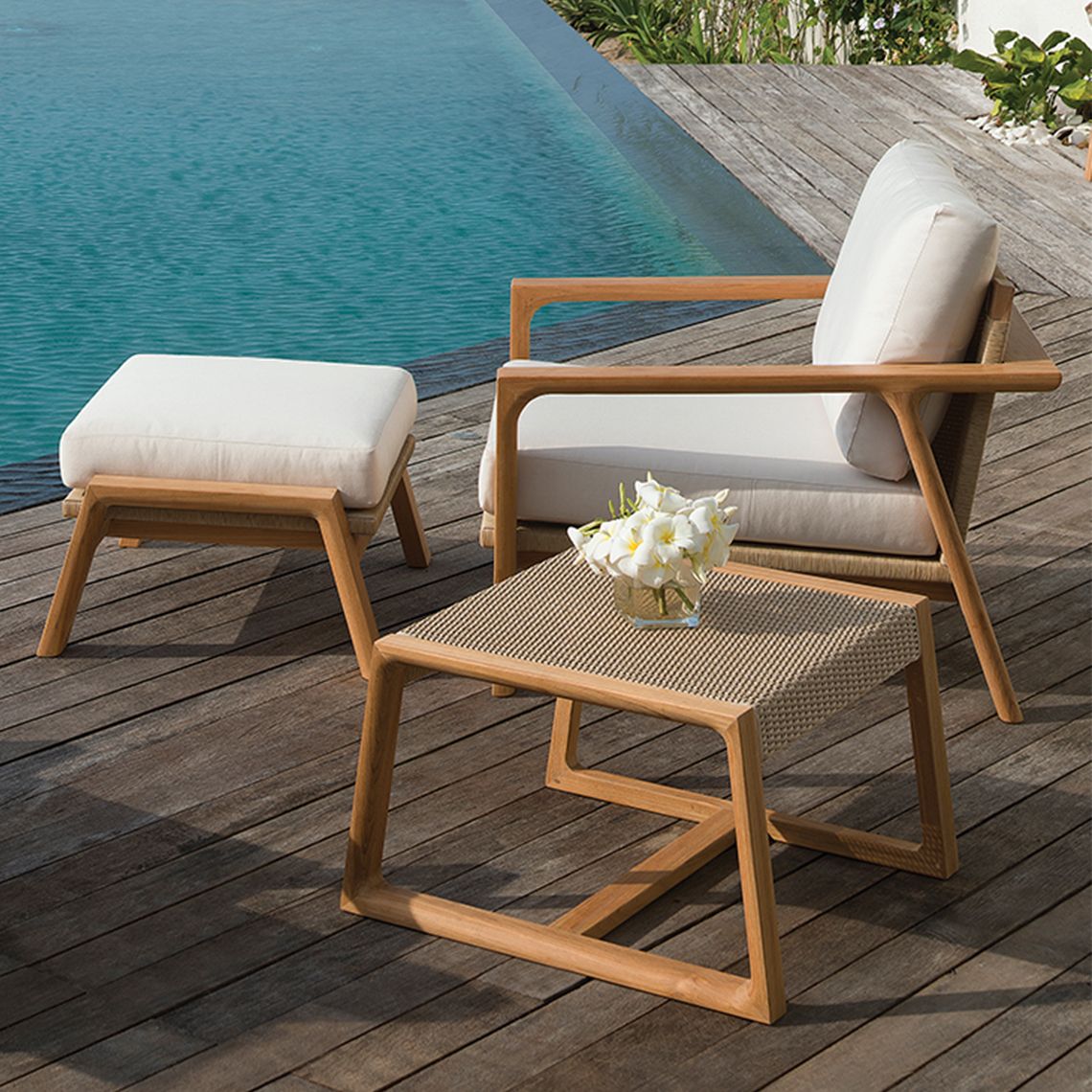 Hana Lounge Chair