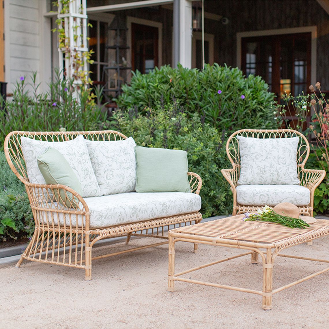 Savannah Lounge Chair