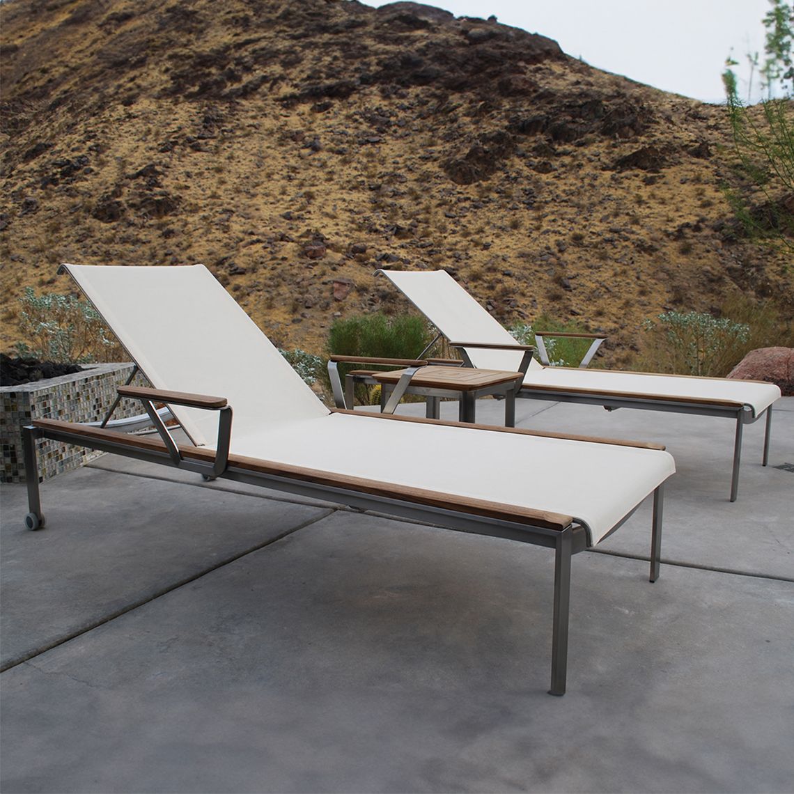 Tivoli Chaise