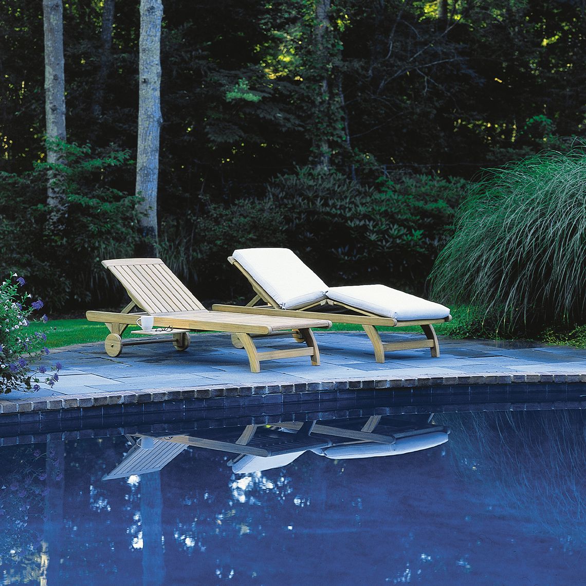 Classic Chaise