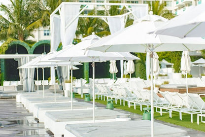 Monterey 7.5' Pulley Lift Octagon Umbrella