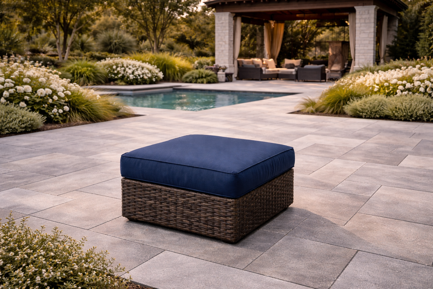 Biscayne Ottoman (Rosewood)