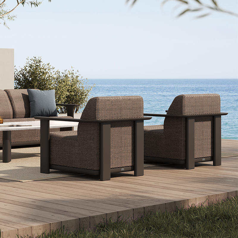 Corte Padded Club Chair