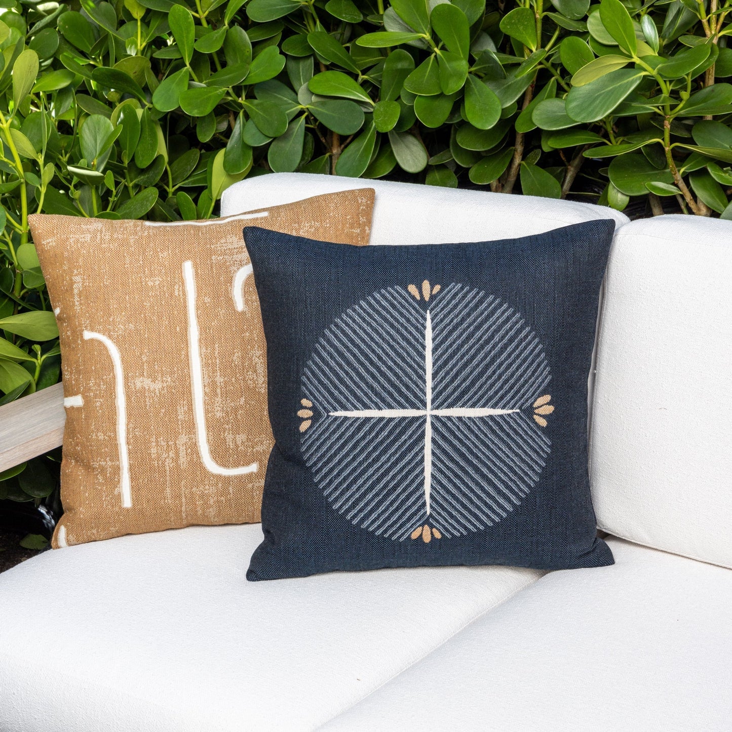 Direction Indigo 20"x20" Toss Pillow