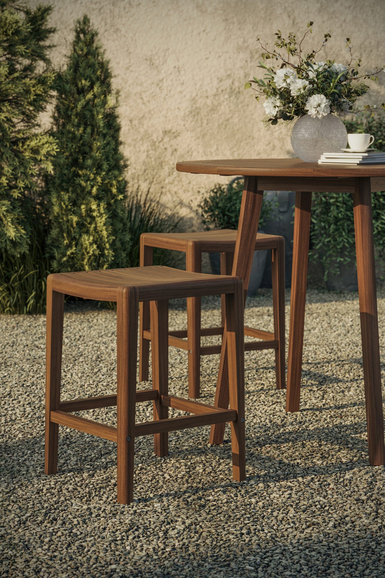 Foundations 41” Round Counter Height Table