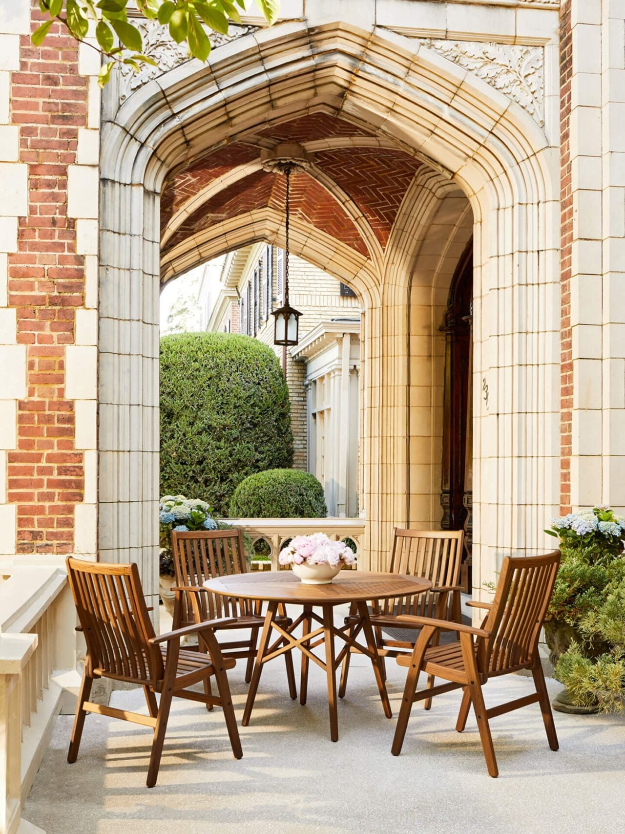 Heritage Franklin Dining Arm Chair | Classic Ipe