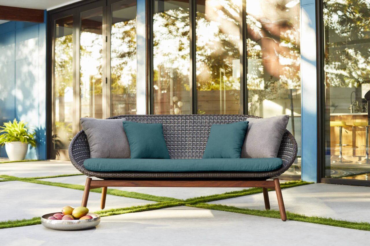 Nest Loveseat