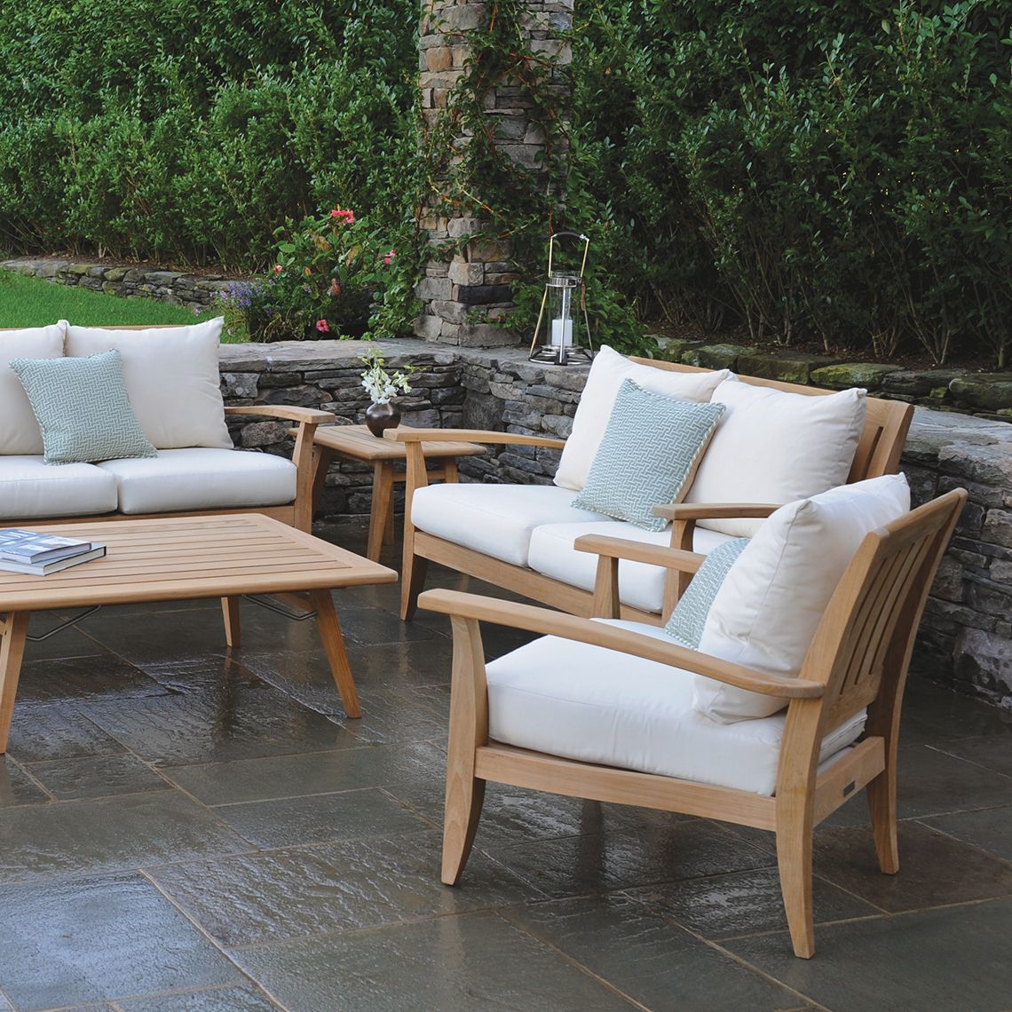Ipanema Settee