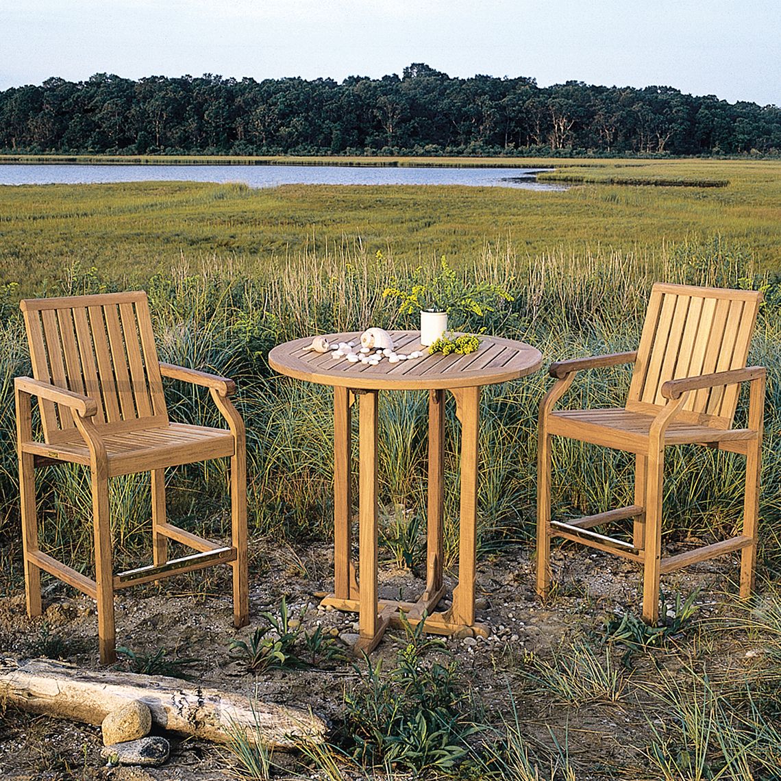 Essex 36" Round Bar Table