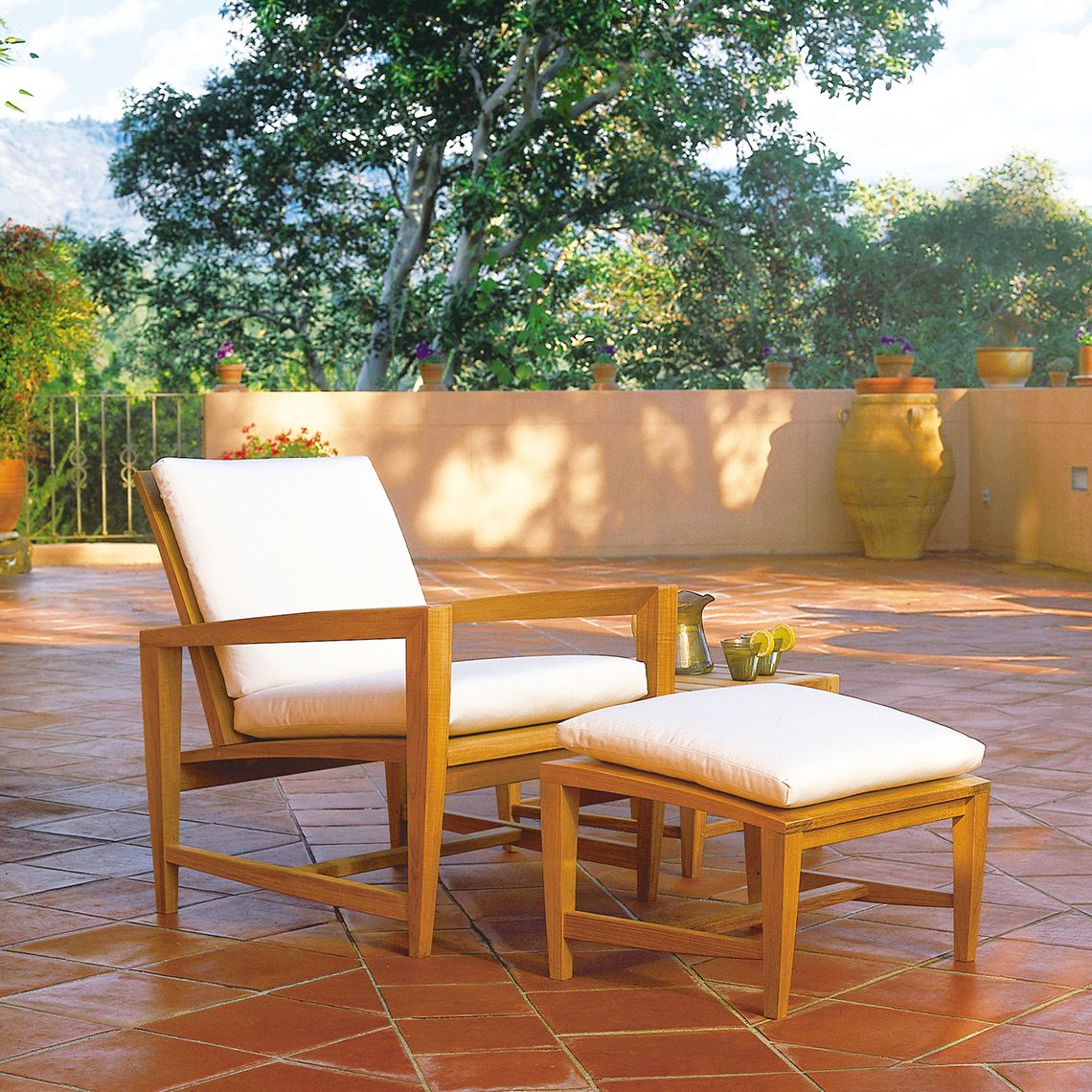 Amalfi Club Chair
