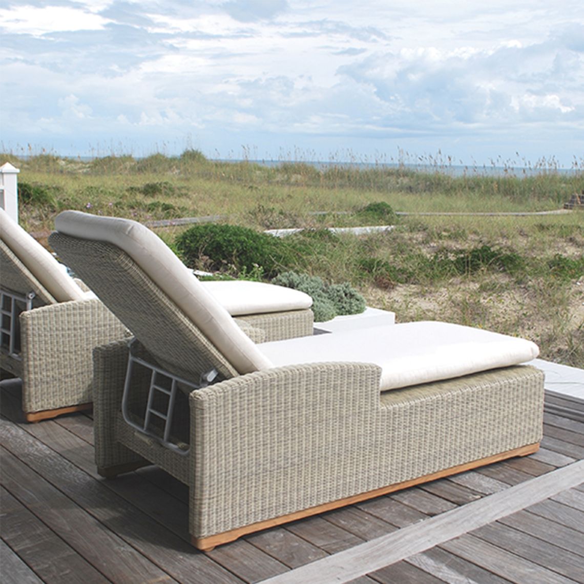 Westport Chaise