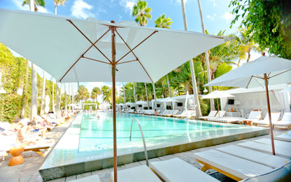 Monterey 6.5' x 6.5' Pulley Lift Square Umbrella