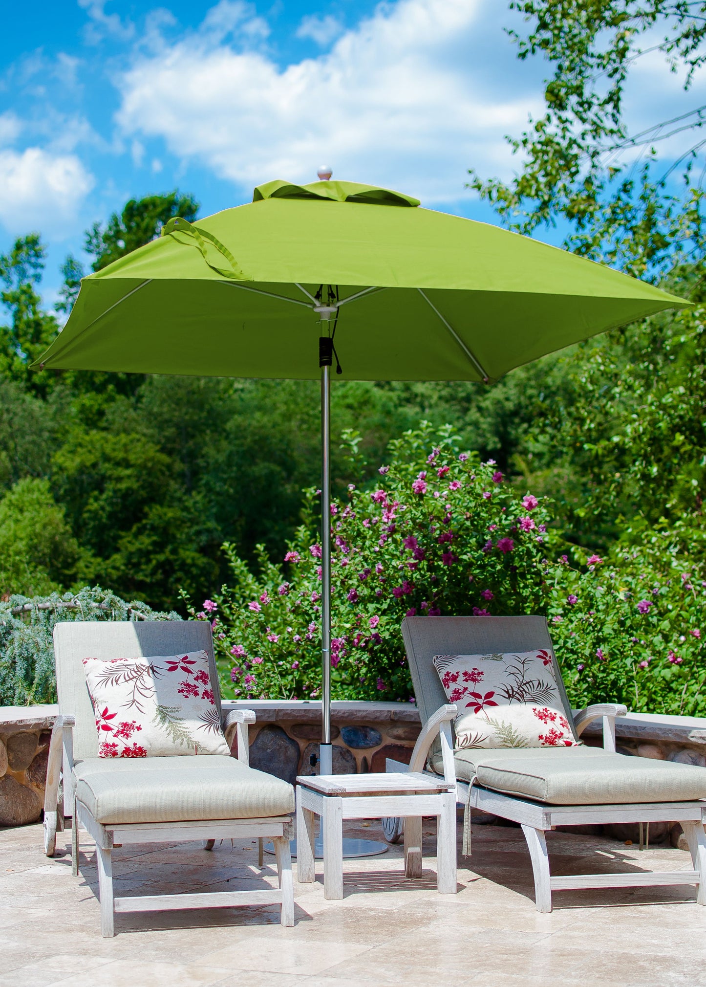 Monterey 7.5' x 7.5' Pulley Lift Square Umbrella